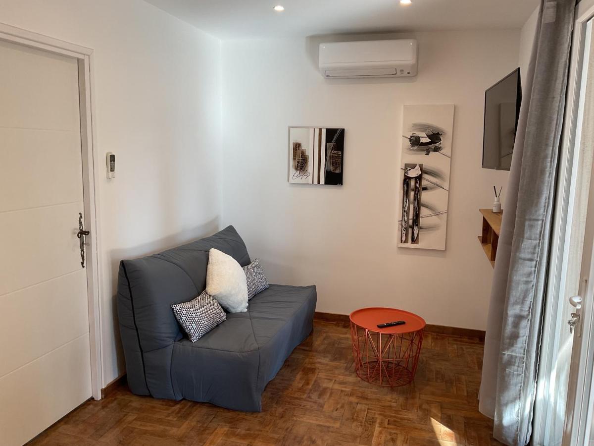 Domaine Le Rocher D Argent Avec Piscine Exterieur ,jacuzzi Interieur Et Salle De Jeux Apartment