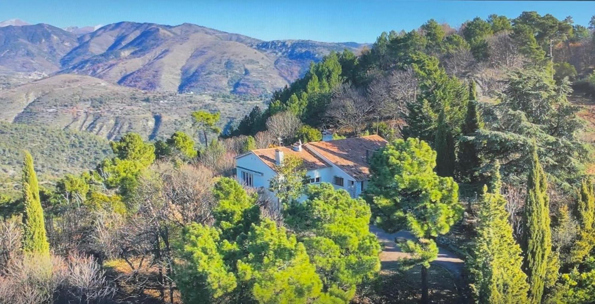 Domaine Le Rocher D Argent Avec Piscine Exterieur ,jacuzzi Interieur Et Salle De Jeux Apartment *