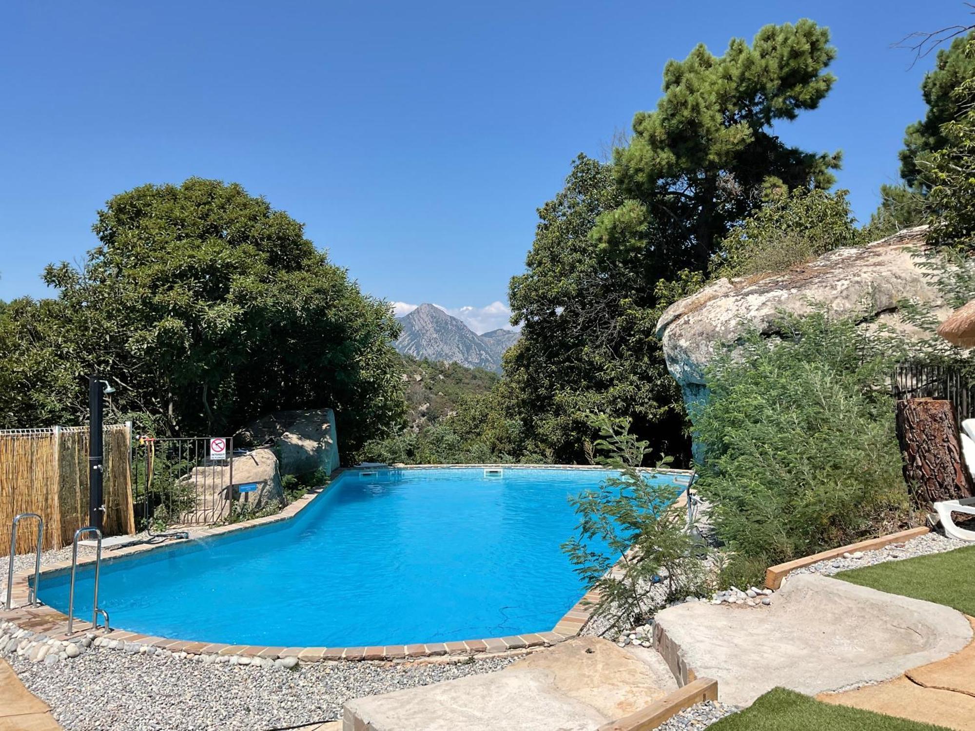 Domaine Le Rocher D Argent Avec Piscine Exterieur ,jacuzzi Interieur Et Salle De Jeux