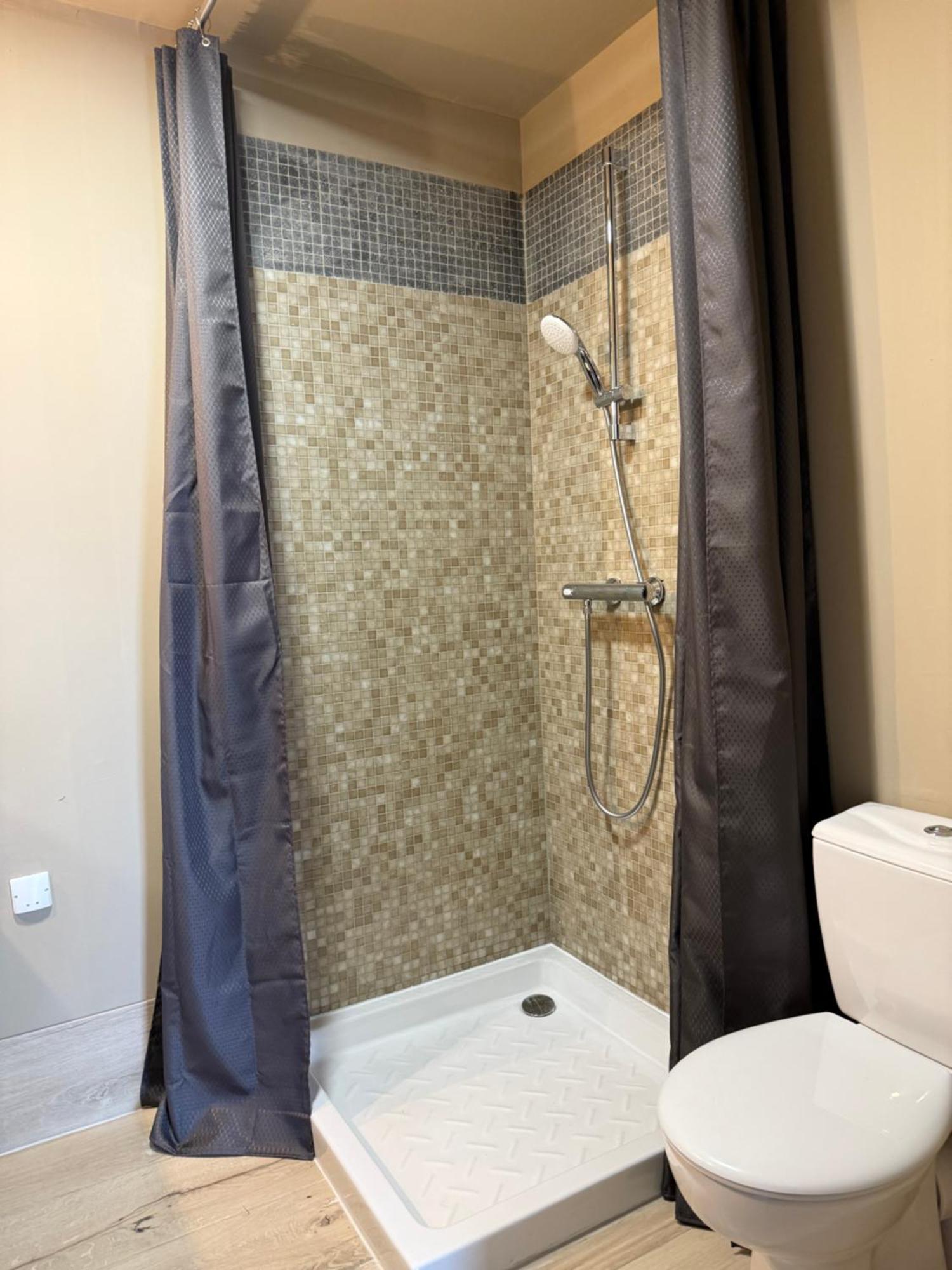 Domaine Le Rocher D Argent Avec Piscine Exterieur ,jacuzzi Interieur Et Salle De Jeux Appartement Berre-des-Alpes