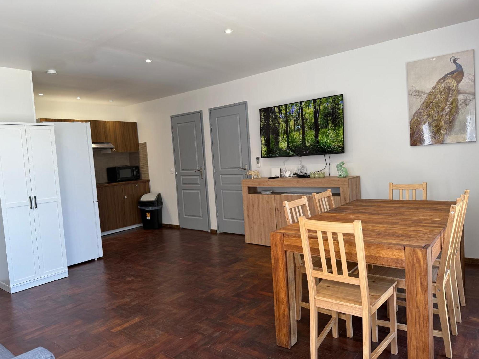 Appartement Domaine Le Rocher D Argent Avec Piscine Exterieur ,jacuzzi Interieur Et Salle De Jeux Berre-des-Alpes